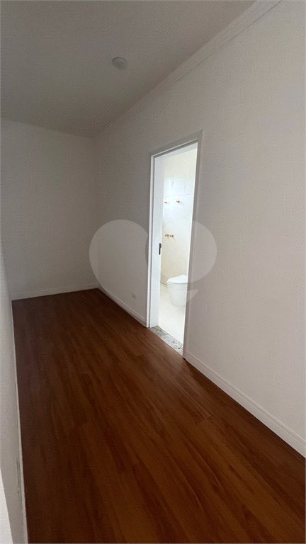 Casa à venda com 3 suítes no condomínio Village Itaguaçu, Atibaia - SP
