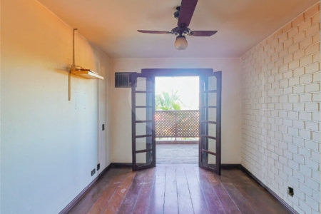 Sobrado à venda com 3 quartos, sendo 1 suíte,  em Jardim Leonor, São Paulo, SP