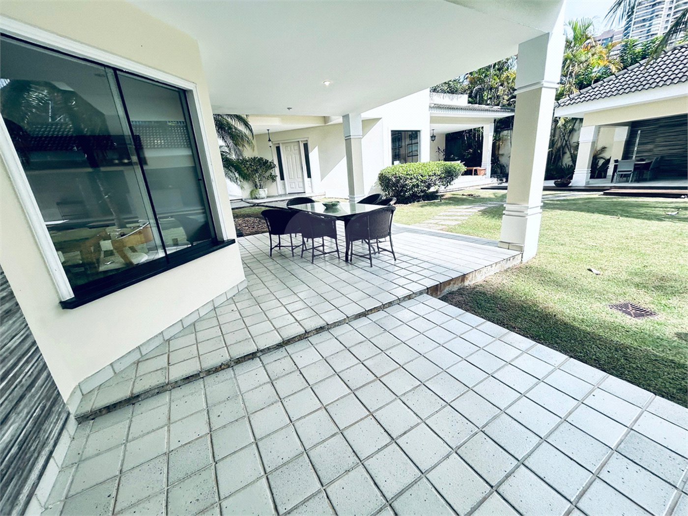 Casa à venda com 8 quartos, sendo 7 suítes, em Barra da Tijuca, Rio de Janeiro, RJ