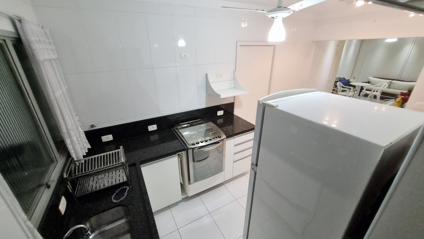 Apartamento com 3 dormitórios à venda, 92 m² por R$ 650.000,00 - Barra Funda - Guarujá/SP