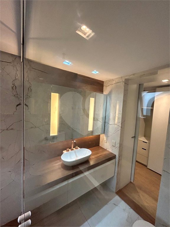 Apartamento à venda com 2 suítes em Parque do Morumbi, São Paulo, SP