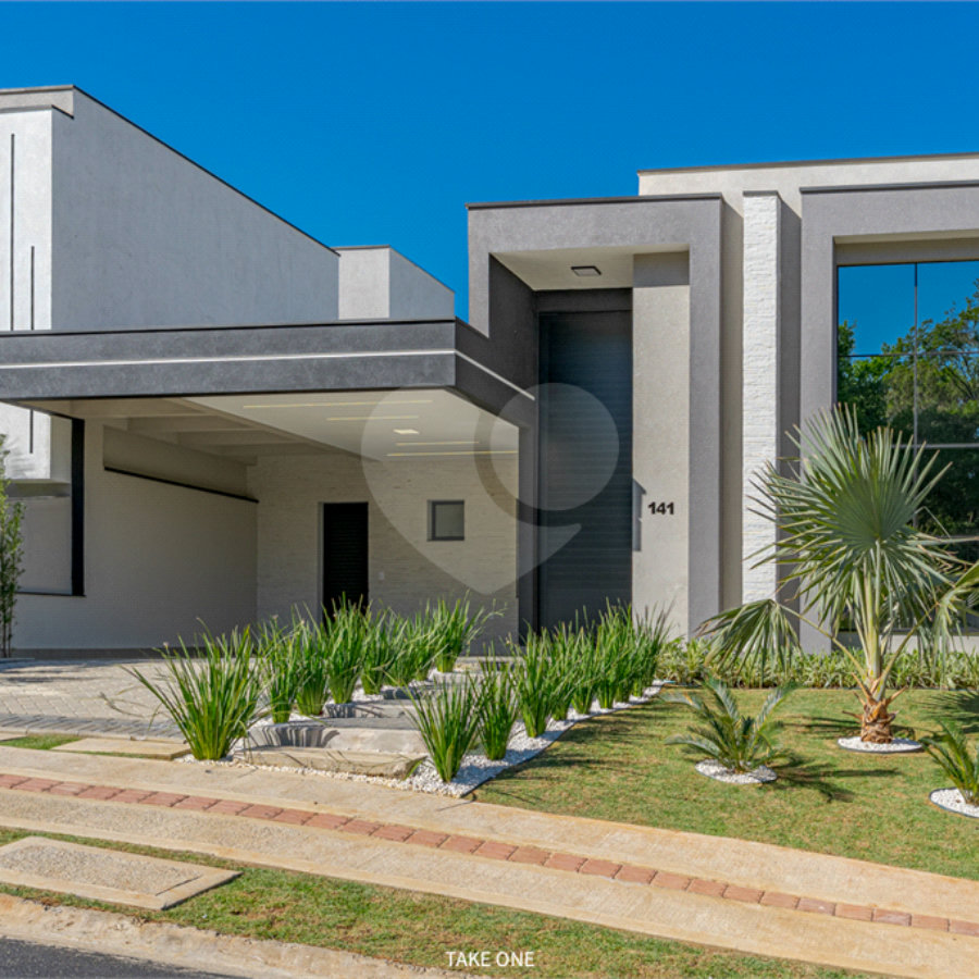 Casa à venda com 3 quartos, sendo 1 suíte, no condomínio Residencial London Park, Indaiatuba - SP