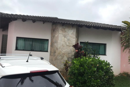 Casa à venda com 2 quartos, sendo 3 suítes, em Vila Oliveira, Mogi das Cruzes, SP