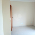 Casa à venda com 3 quartos, sendo 1 suíte, no condomínio Residencial Vila Primavera (zona Norte), São Paulo - SP