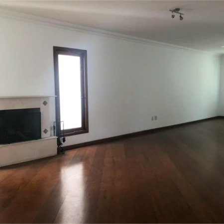 Casa à venda com 4 suítes no condomínio Vila das Emboabas, São Paulo - SP