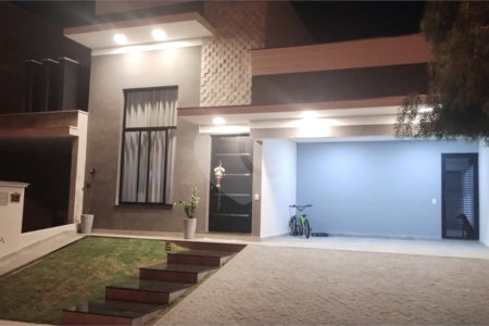 Casa à venda com 3 quartos, sendo 1 suíte, no condomínio Parque Ibiti Reserva, Sorocaba - SP