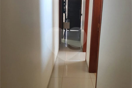 Casa à venda com 3 quartos, sendo 1 suíte, no Centro, Araraquara, SP