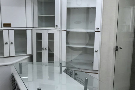 Apartamento à venda com 4 quartos, sendo 1 suíte, em Vila Uberabinha, São Paulo, SP