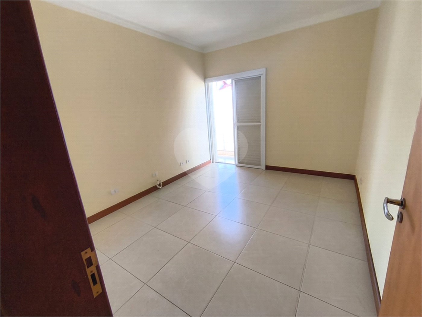 Casa à venda com 5 quartos, sendo 1 suíte,  em Jardim Colombo, Itapetininga, SP