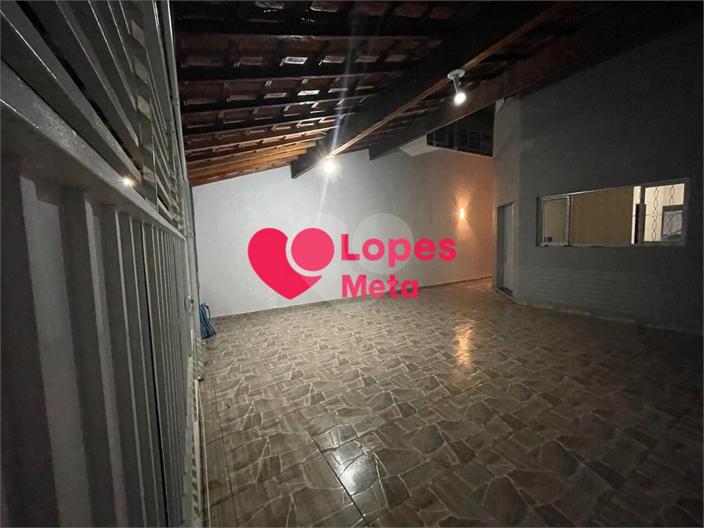 SOBRADO A VENDA NO RESIDENCIAL PARQUE DOS SINOS JACAREI, 3 DORMITORIOS, 1 SUITE, 3 VAGAS DE GARAGEM