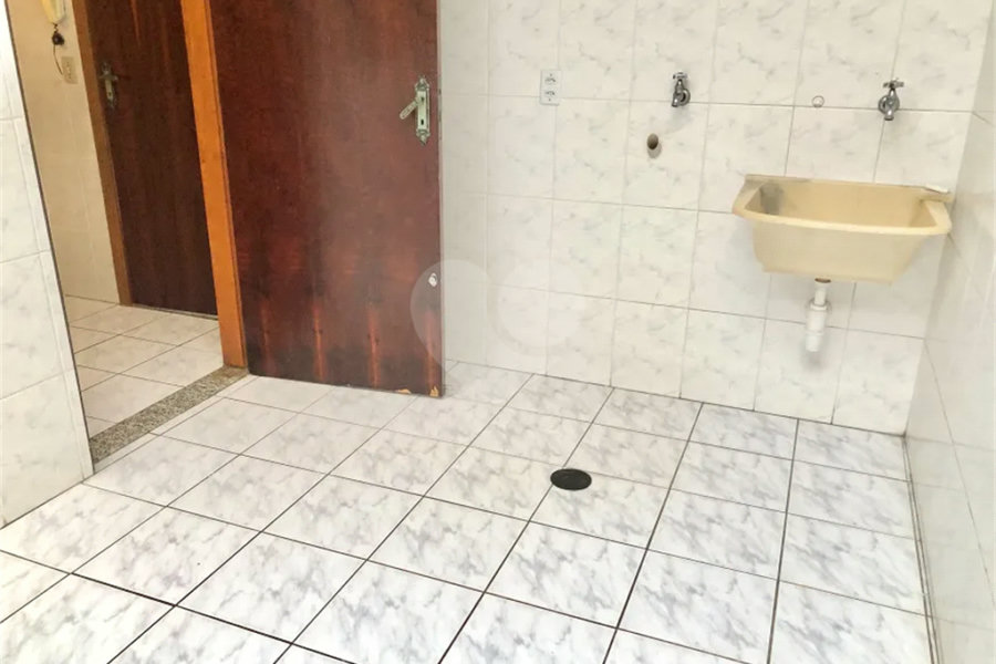 Casa à venda com 2 quartos no condomínio Residencial Fernanda, São Paulo - SP