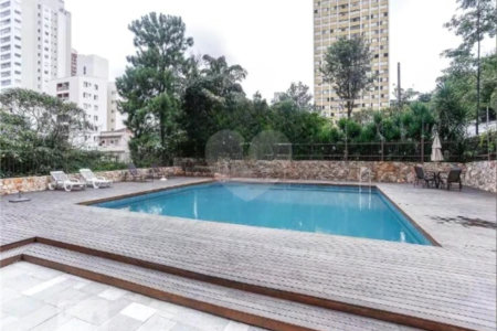Apartamento à venda com 3 quartos, sendo 1 suíte, em Perdizes, São Paulo, SP