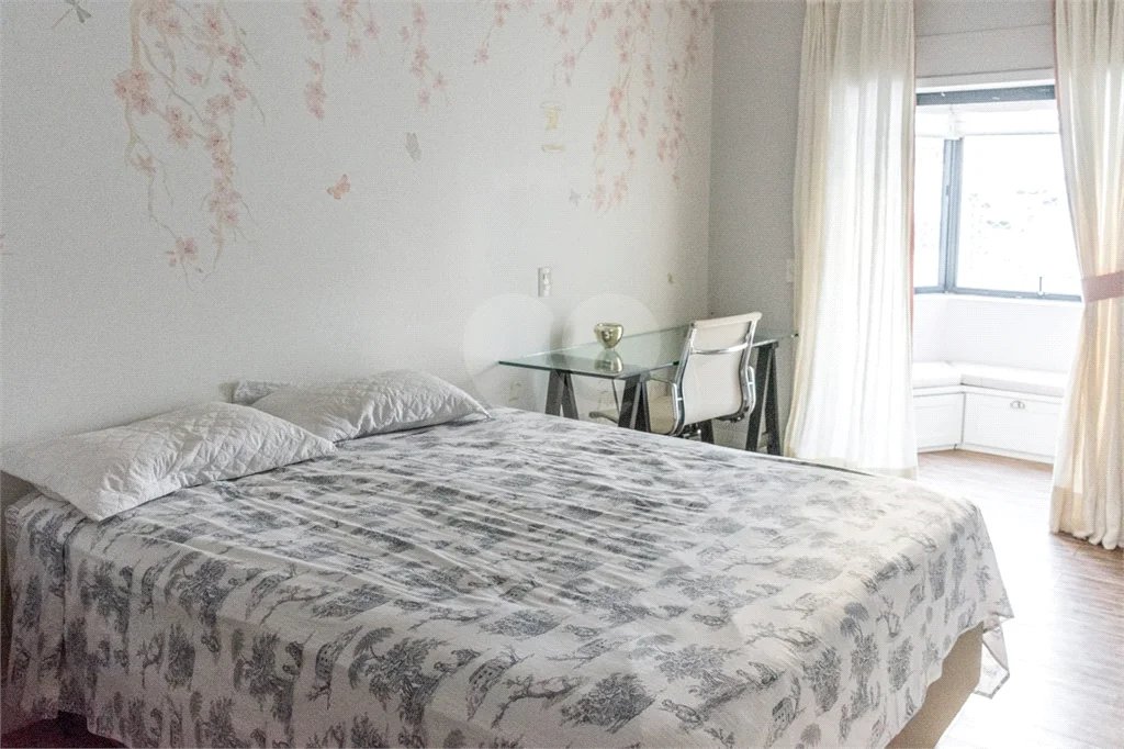 VILA NOVA CONCEIÇÃO - 216 M² - 4 VAGAS