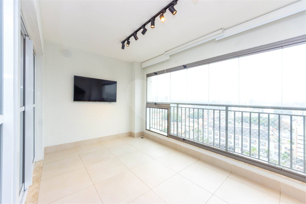Apartamento à venda com 3 quartos, sendo 1 suíte,  em Vila Cruzeiro, São Paulo, SP