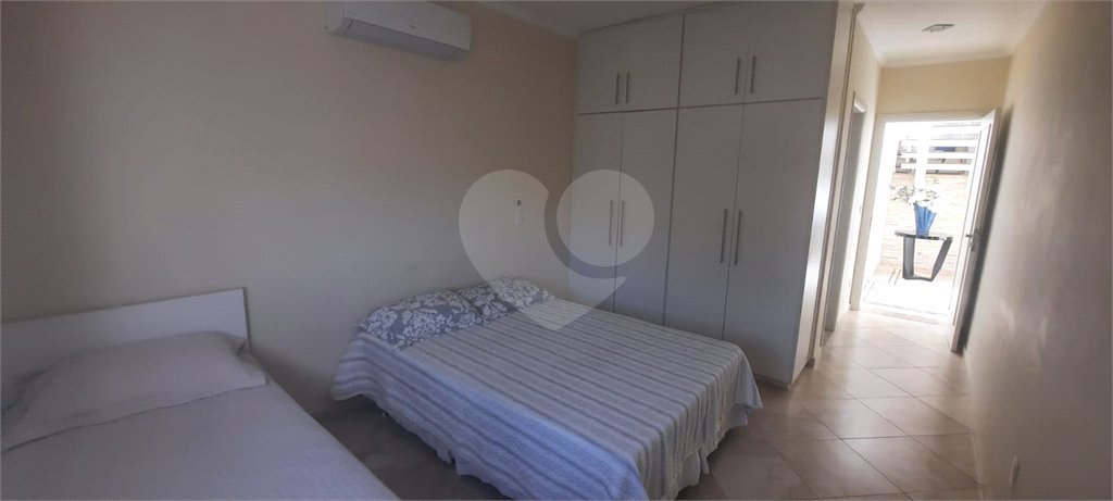 Casa à venda com 3 suítes no condomínio Parque Arco Iris, Atibaia - SP