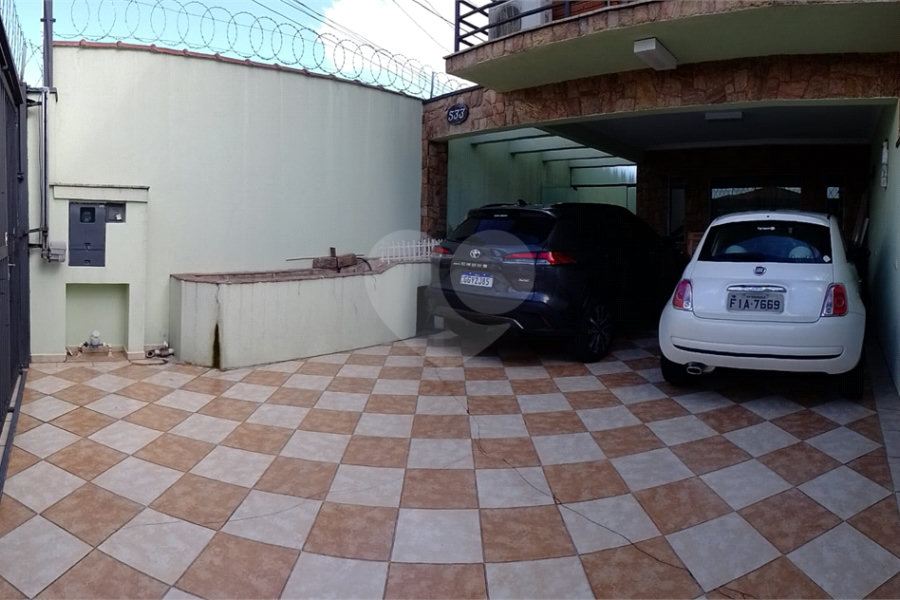 Sobrado à venda com 3 quartos, sendo 1 suíte, em Jardim Regina, São Paulo, SP