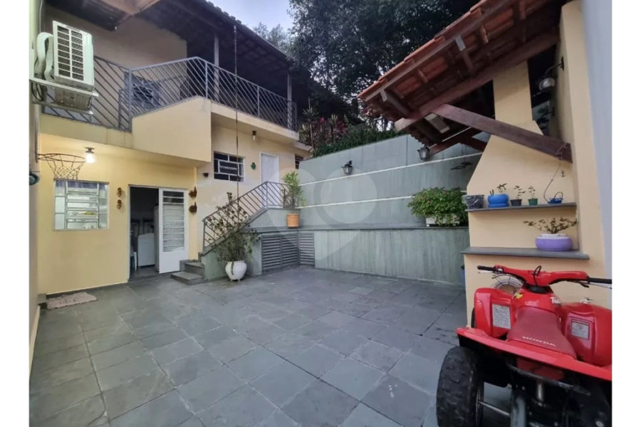 Casa Térrea à venda com 3 quartos, sendo 2 suítes, em Horto Florestal, São Paulo, SP
