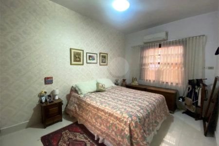 Sobrado à venda com 3 quartos, sendo 1 suíte, em Campo Belo, São Paulo, SP