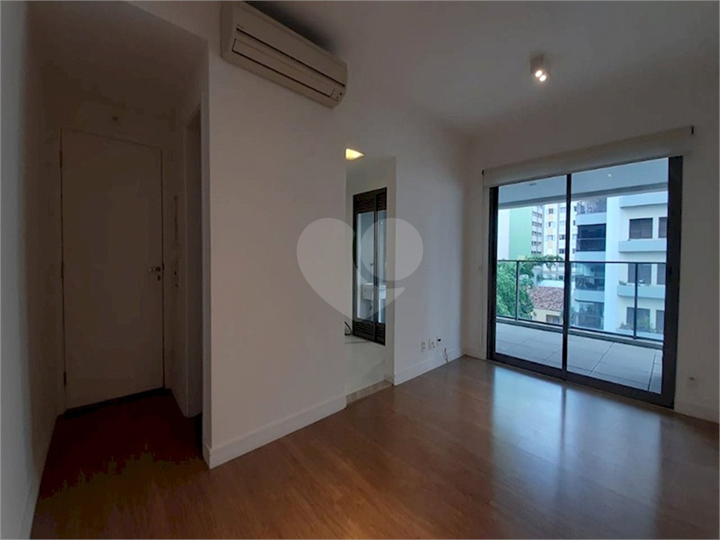 Apartamento à venda ou para alugar com 1 suíte em Pinheiros, São Paulo, SP