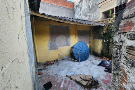 Casa à venda com 3 quartos, sendo 1 suíte, em Jardim Eusonia, Guarulhos, SP