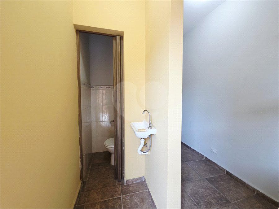 Casa à venda com 3 quartos, sendo 1 suíte, no condomínio Parque das Árvores, Sorocaba - SP
