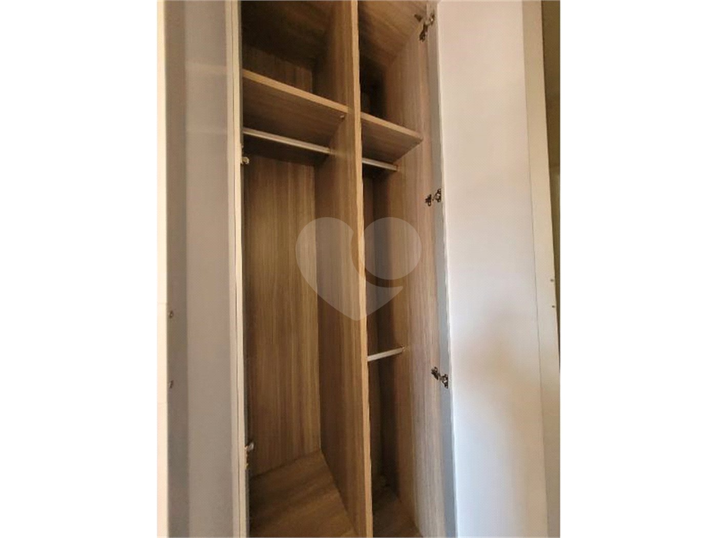 Casa à venda com 3 quartos, sendo 1 suíte,  no condomínio Maximus I, São Paulo - SP