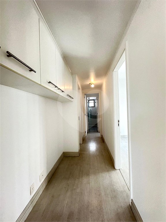 Apartamento à venda com 3 suítes em Vila Suzana, São Paulo, SP