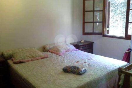 Casa à venda com 5 quartos, sendo 1 suíte,  no condomínio Chacaras do Lago, Vinhedo - SP