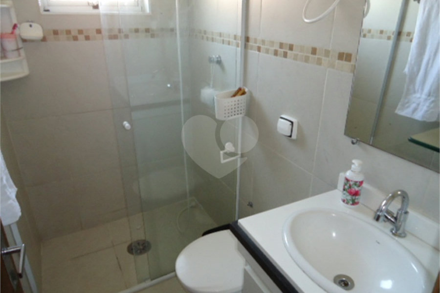 Sobrado à venda com 3 quartos, sendo 1 suíte, em Jardim Peri, São Paulo, SP