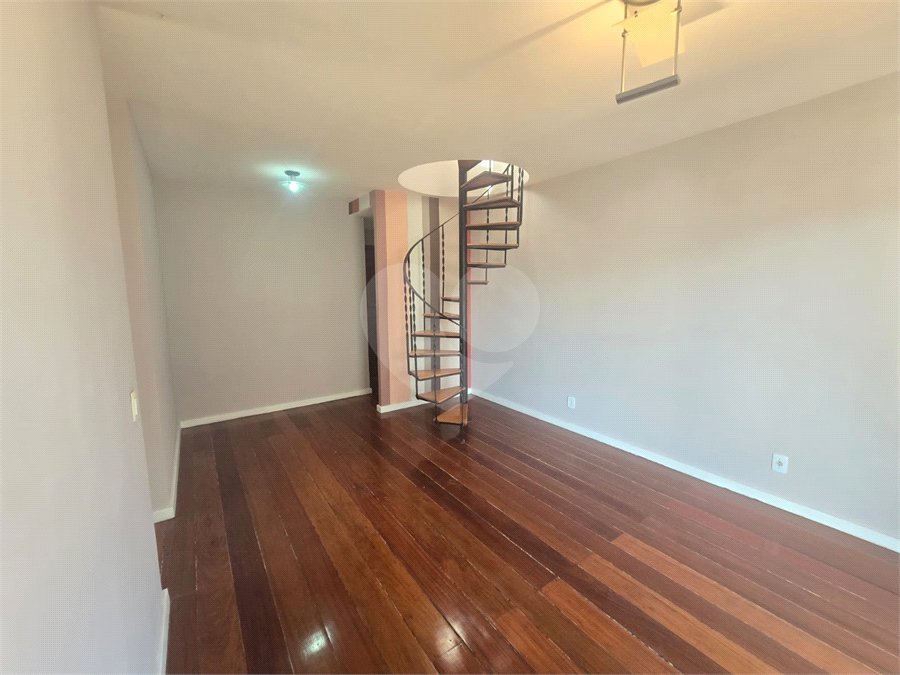 Cobertura à venda com 2 quartos, sendo 1 suíte,  em Andaraí, Rio de Janeiro, RJ
