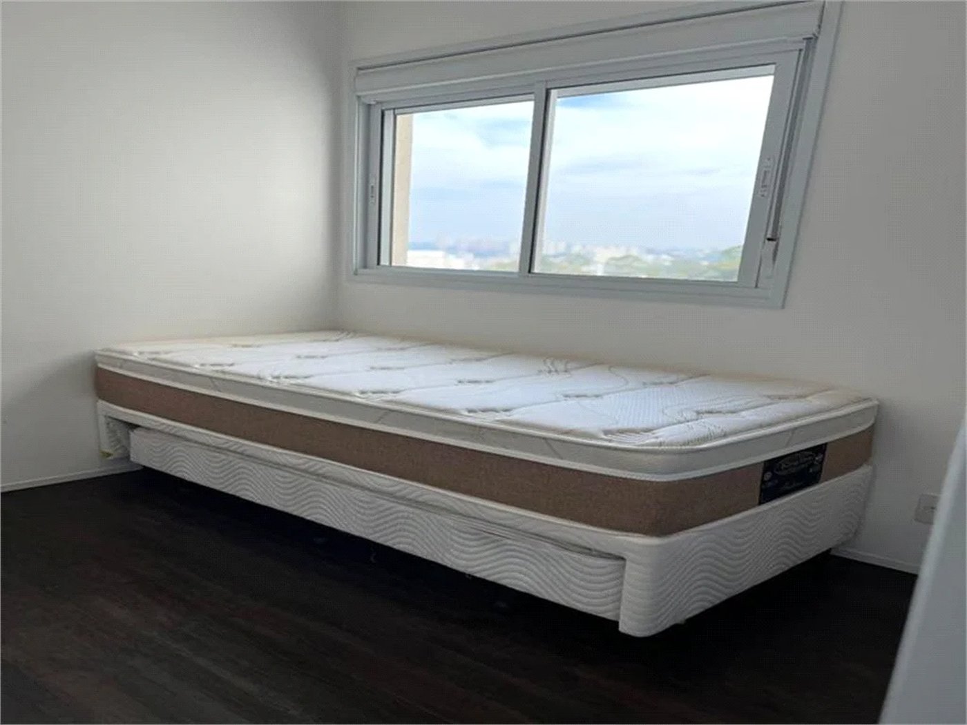 Apartamento à venda com 3 suítes em Jardim Caboré, São Paulo, SP