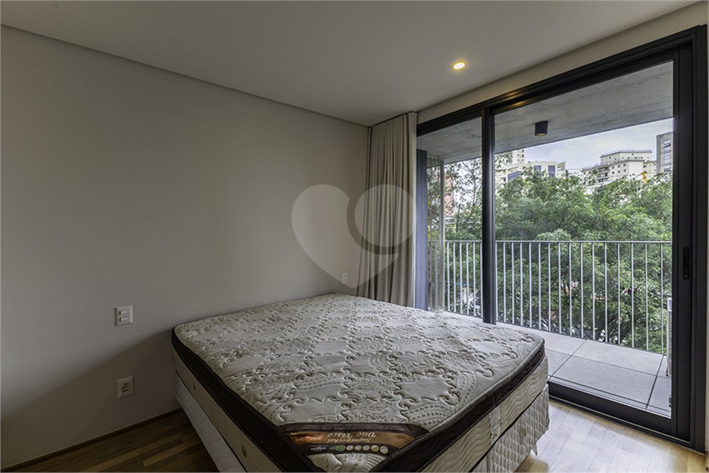 Apartamento à venda ou para alugar com 1 suíte em Jardim das Bandeiras, São Paulo, SP