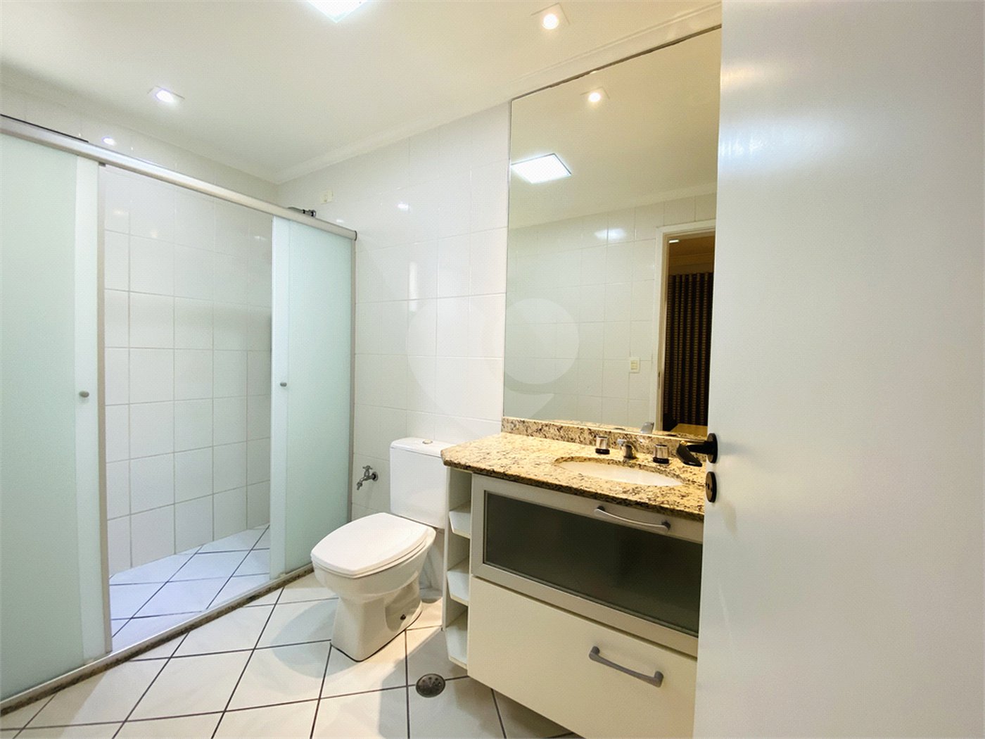 Apartamento à venda com 3 suítes em Rudge Ramos, São Bernardo do Campo, SP
