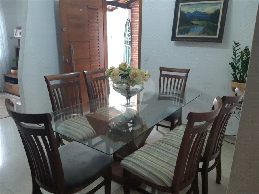 Sobrado à venda com 3 quartos, sendo 1 suíte, em Horto, São Paulo, SP