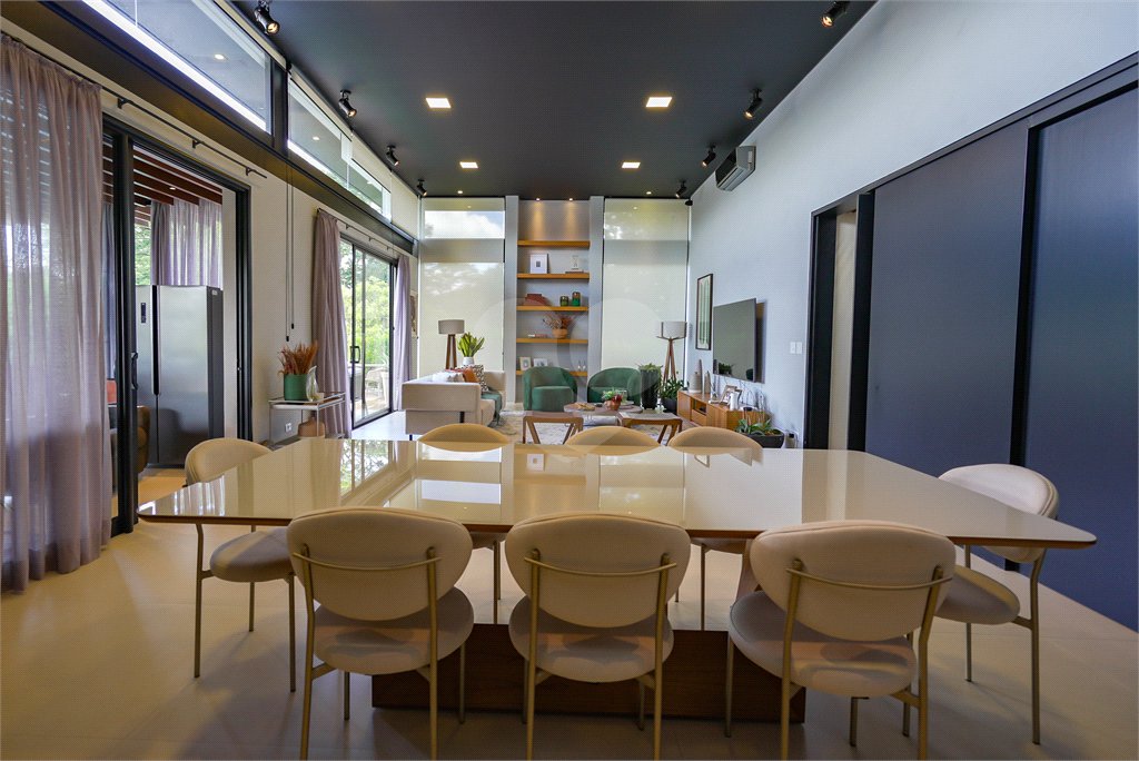 Casa à venda com 5 suítes no condomínio Plaza Athenee, Itu - SP