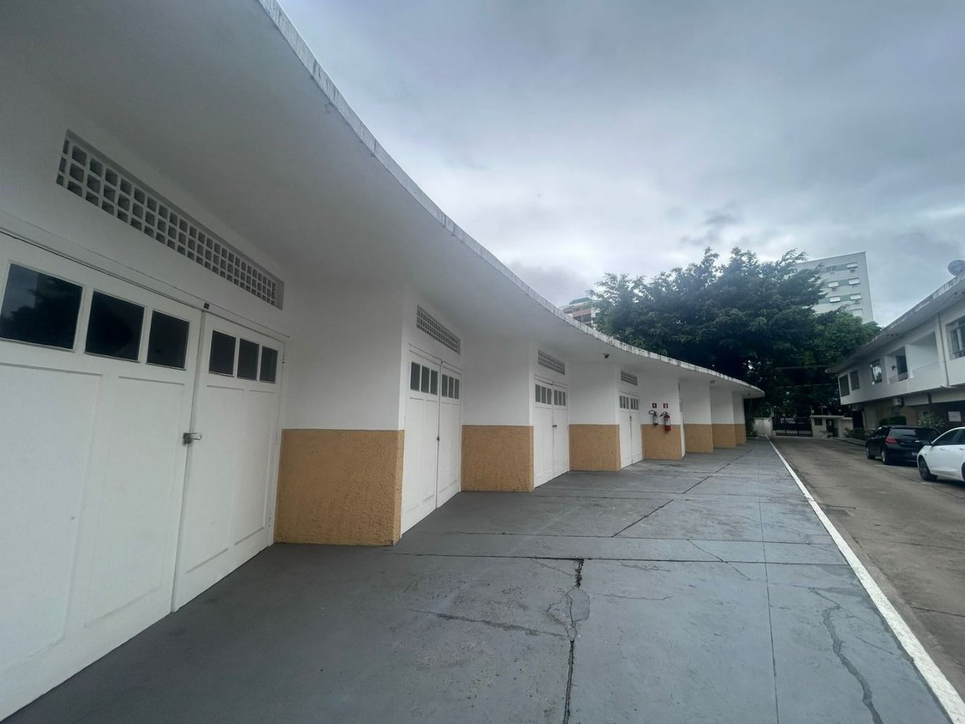 Casa com 2 dormitórios para alugar, 120 m² por R$ 5.000,00/mês - Encruzilhada - Santos/SP