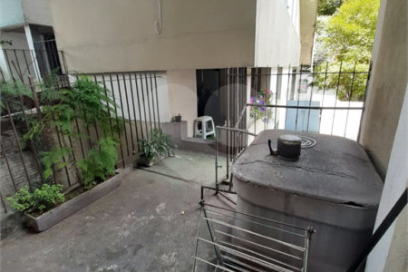 Sobrado à venda com 3 quartos, sendo 1 suíte, em Bosque da Saúde, São Paulo, SP