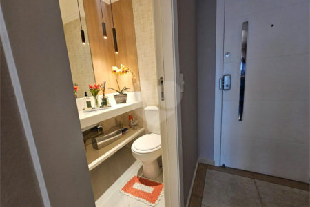 Apartamento à venda com 3 quartos, sendo 1 suíte, em Vila Regente Feijó, São Paulo, SP