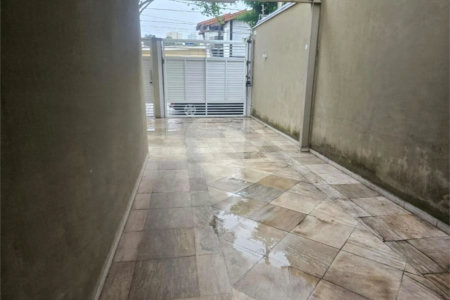 Sobrado à venda com 4 quartos, sendo 2 suítes, em Brooklin Paulista, São Paulo, SP