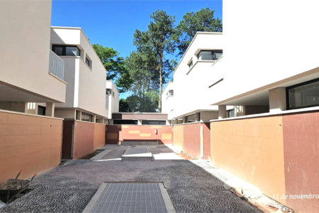 Casa à venda com 4 suítes no condomínio Garda, São Paulo - SP