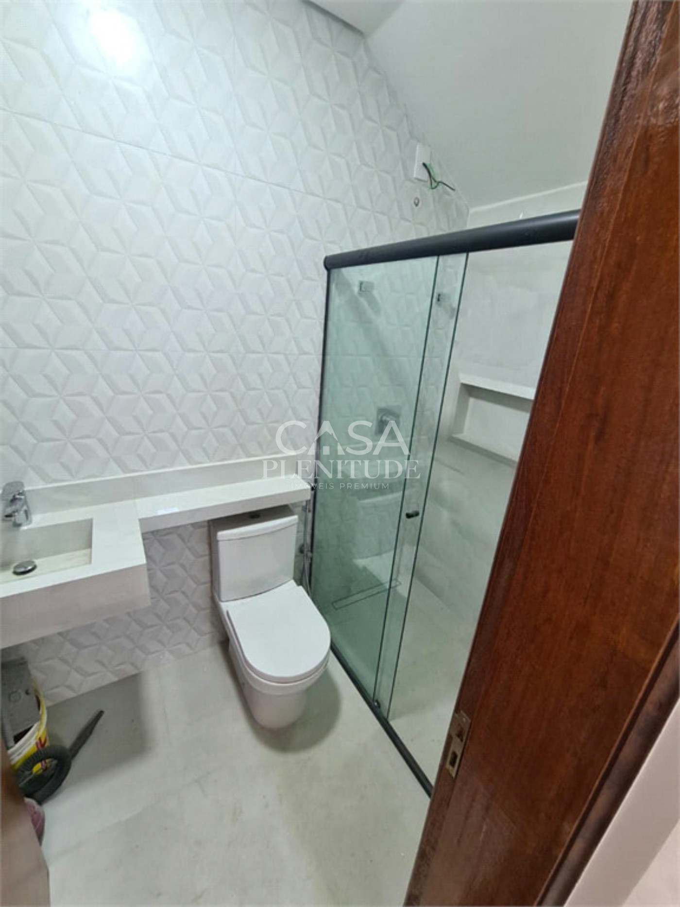Casa em condomínio à venda com 5 quartos, sendo 3 suítes, em Wanel Ville, Sorocaba, SP
