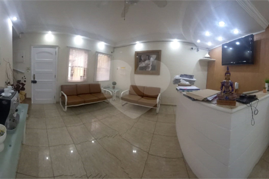 Casa para alugar com 3 quartos no condomínio Diva da Silva, São Paulo - SP