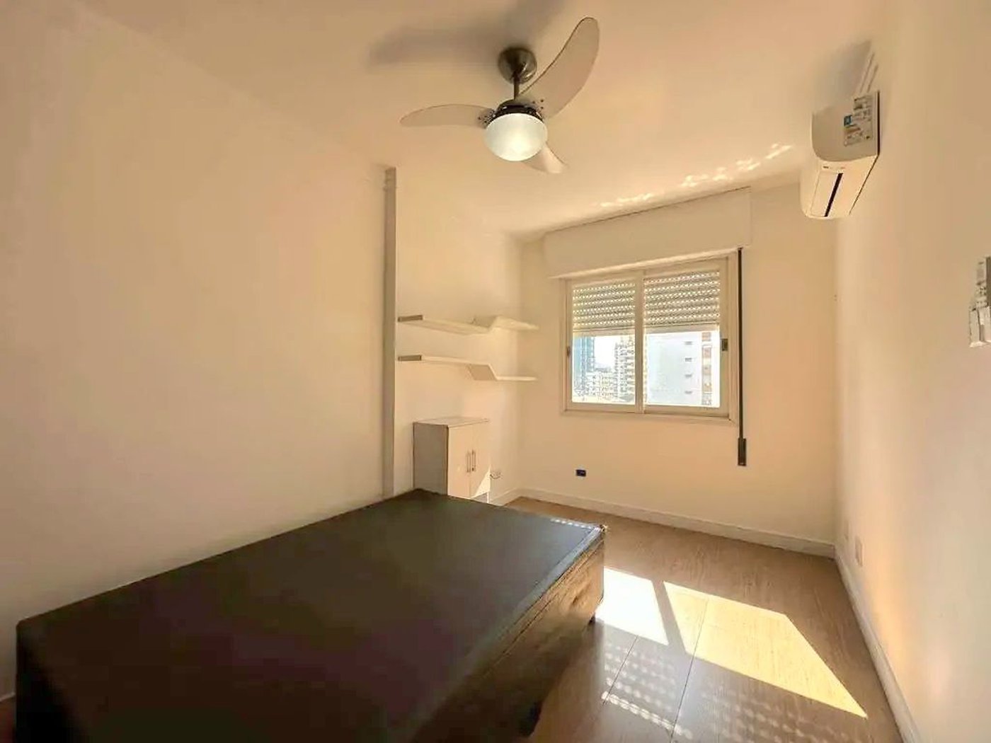 Apartamento perto da praia com 4 dormitórios à venda, 184 m² por R$ 980.000 - Gonzaga - Santos/SP
