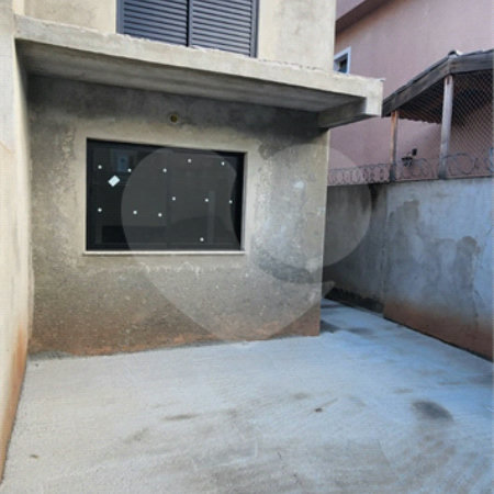 Sobrado à venda com 3 quartos, sendo 1 suíte,  em Jardim Maristela, Atibaia, SP