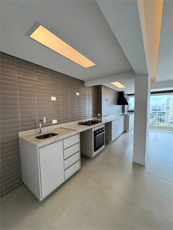 Apartamento à venda com 3 quartos, sendo 1 suíte, em Vila Anastácio, São Paulo, SP