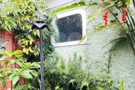 Casa à venda com 4 quartos, sendo 3 suítes, em Parque Continental, São Paulo, SP