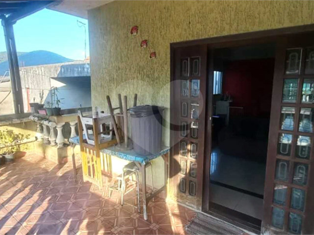 Casa à venda com 3 quartos, sendo 1 suíte,  em Perus, São Paulo, SP