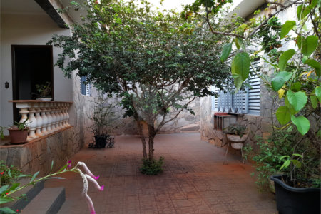 Casa à venda com 5 quartos, sendo 1 suíte,  em Jardim Anhangüera, Ribeirão Preto, SP