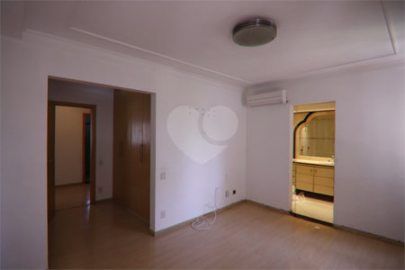 Apartamento à venda com 4 quartos, sendo 2 suítes, em Indianópolis, São Paulo, SP