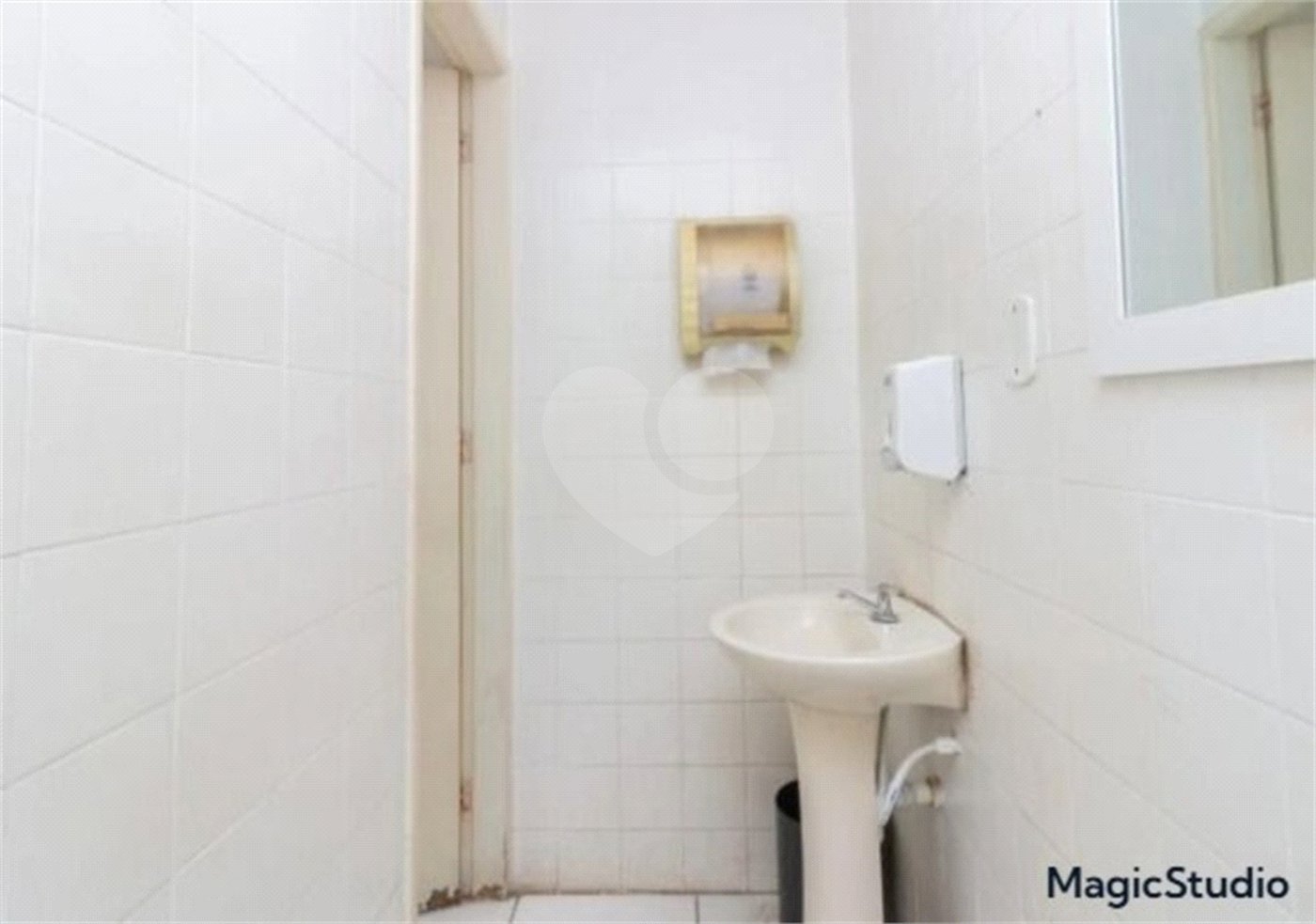 Prédio com 911m² , disponível para venda ou locação na Av. Washingtonís , em Santo Amaro.